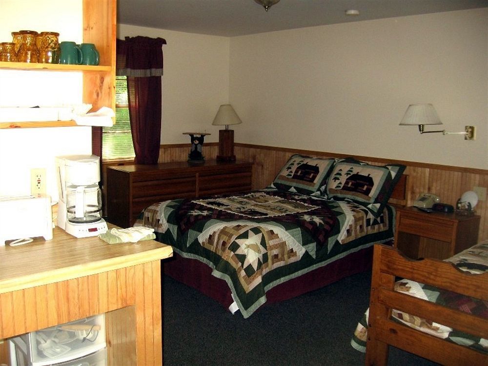 Bear Tree Lodge Weirs Beach Værelse billede
