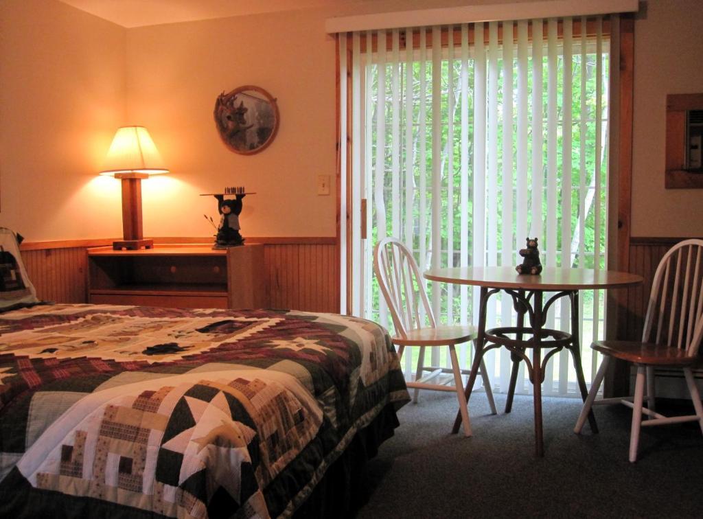 Bear Tree Lodge Weirs Beach Eksteriør billede