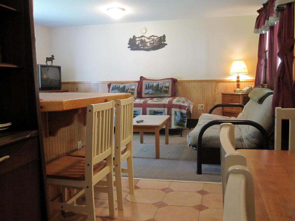 Bear Tree Lodge Weirs Beach Værelse billede